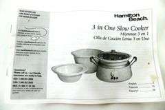 Hamilton Beach Model 33134H 3 in One Slow Cooker and  Mixing Bowls. T7