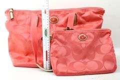COACH Peach Weekender Tote Bag with Storage / Make-Up Bag.
