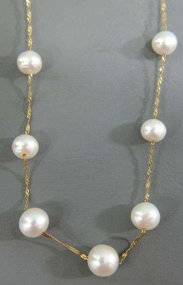 14 KT Gold Necklace with genuine Pearl stations, 16"