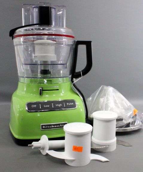 KitchenAid Food Processor Model KFP0930GA, in Green Color with Accessories. T6
