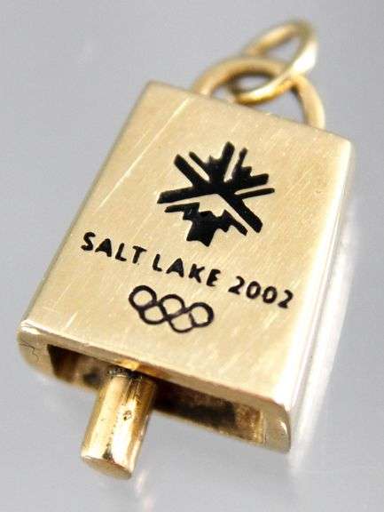 14 KT Gold 2002 Salt Lake City Olympics Bell Pendant / Charm. (5.66 gm)