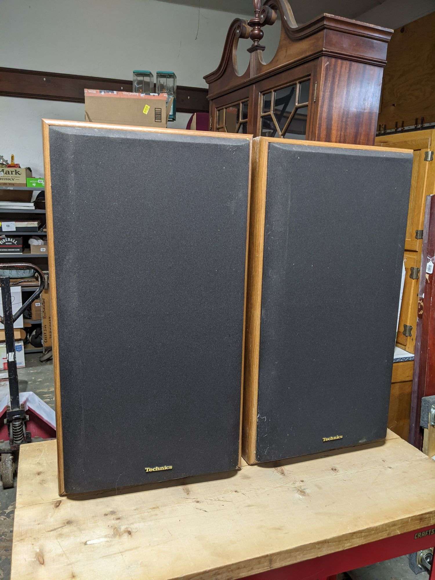 Pair of Speakers. Technics SB-LX7 (not tested) - Bid On Estates