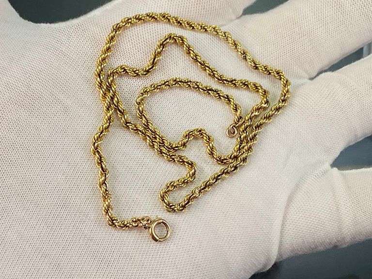 Unmarked Gold Chain weighing 11.24 grams (guaranteed 14k or close to)