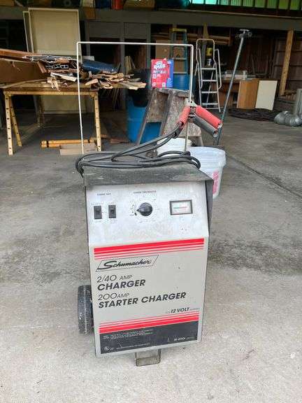 Schumacher Car Starter / Battery Charger