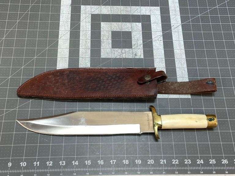 Timber Rattler Bowie Knife with Sheath