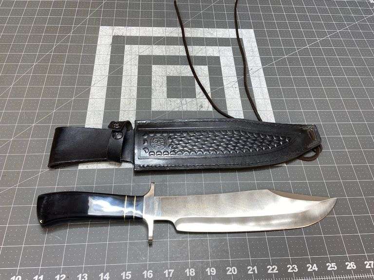 Smith & Wesson Texas Hold 'Em Bowie Knife with Sheath