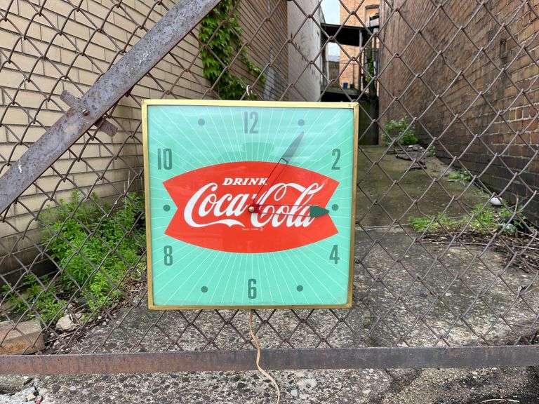Vintage Coca-Cola Advertising Clock, Bubble Glass (similar to PAM)