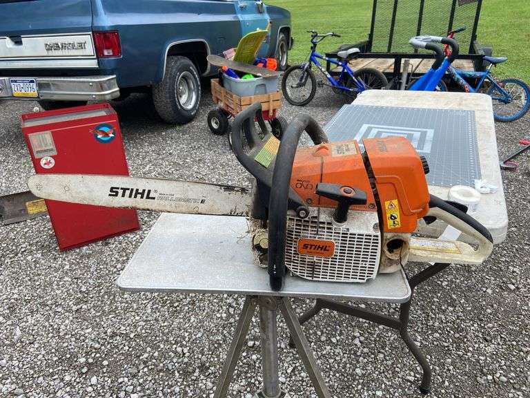 Chainsaw. Stihl MS440. Note: Missing Gas Cap.