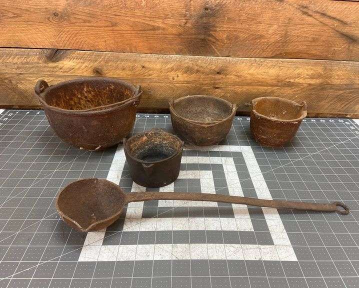 Iron Melting Pots for Lead