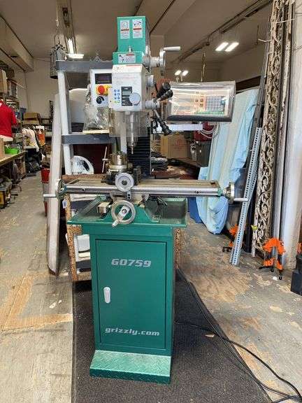 Grizzly G0759 - 7" x 27" 1 HP Mill/Drill w/ Stand