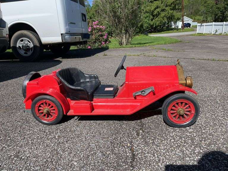 Marx Battery Ride Marx Battery Op Ride On Antique Style Car (not tested, I assume will ...