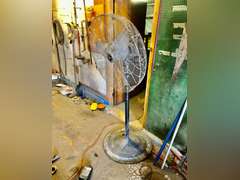 FORMER LEE RENTS EQUIPMENT