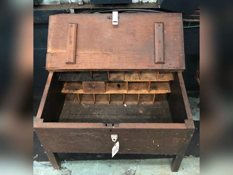 COUNTRY STORE DESK