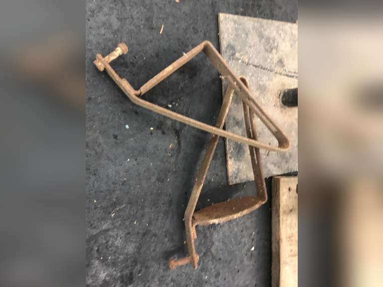 PREMIER PIPE VISE AND REGULAR VISE