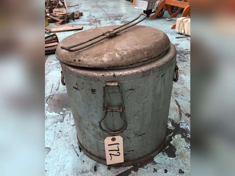 INDUSTRIAL METAL COOLER