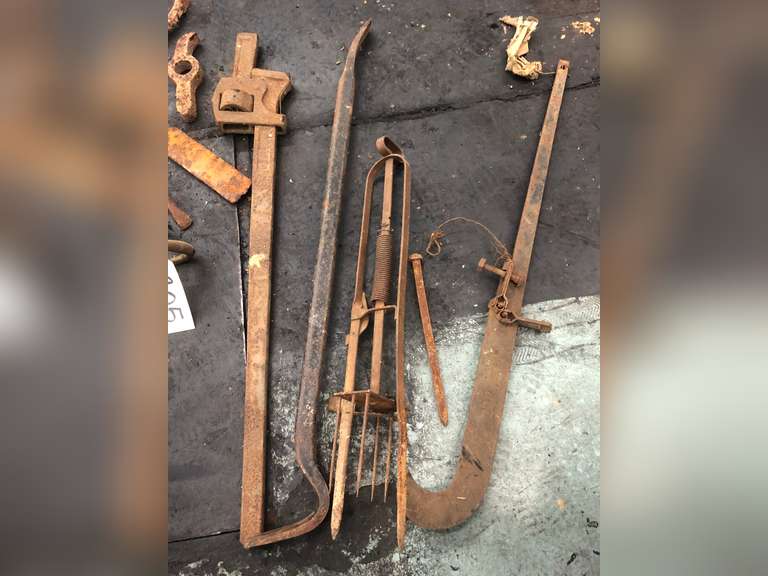 ASSORTED TOOLS
