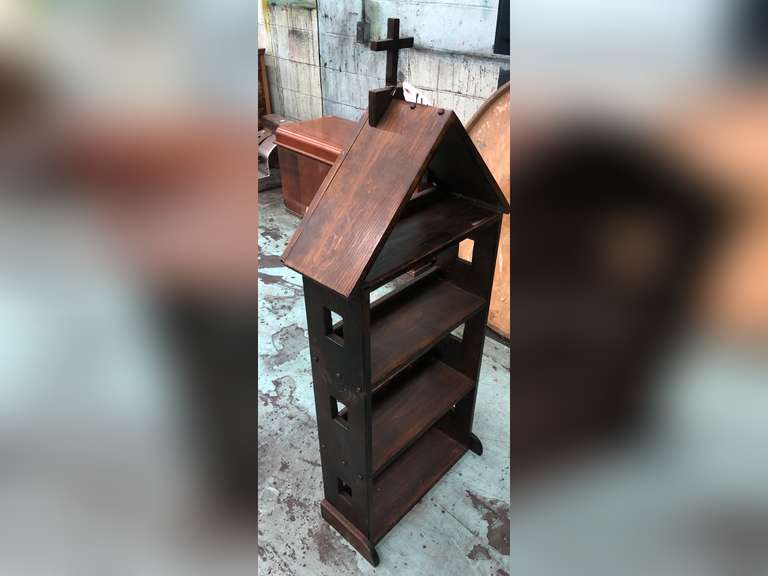 DECORATIVE BOOKSHELF