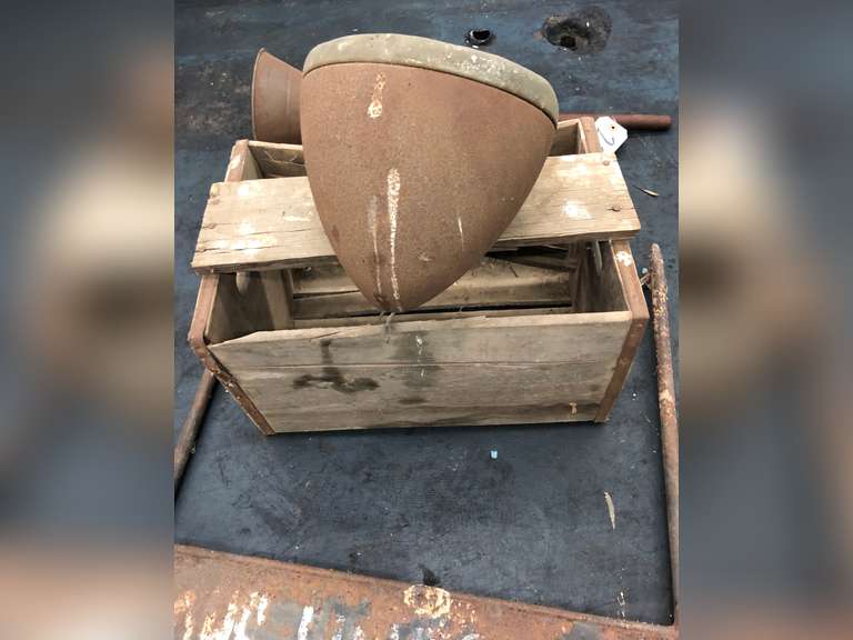 MISC PRIMITIVE TOOLS AND SIGN