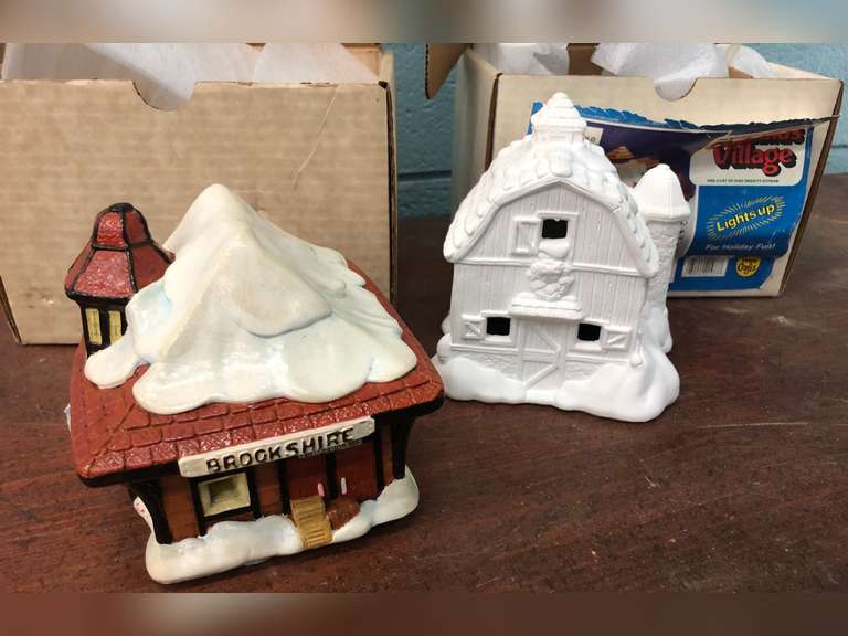 ENGLISH COUNTRY CHRISTMAS VILLAGE (5 TOTAL)
