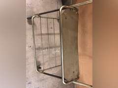 METAL ROLLING SEAT
