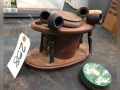 PIPE HOLDER WITH KELLY SADDLE SOAP CONTAINER