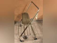 METAL ROLLING SEAT