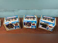 ENGLISH COUNTRY CHRISTMAS VILLAGE (5 TOTAL)