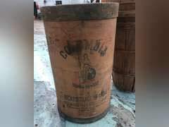 ASSORTED BASKETS AND WOODEN COLUMBIA ADVERTIZING BARRELL