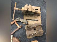 TOOLBOX WITH ASSORTED TOOLS