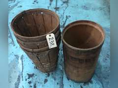 ASSORTED BASKETS AND WOODEN COLUMBIA ADVERTIZING BARRELL