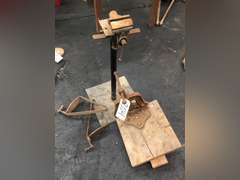 PREMIER PIPE VISE AND REGULAR VISE