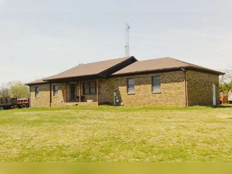 REAL ESTATE AUCTION HOME & 10 LOTS IN HOPKINSVILLE, KY Bolinger