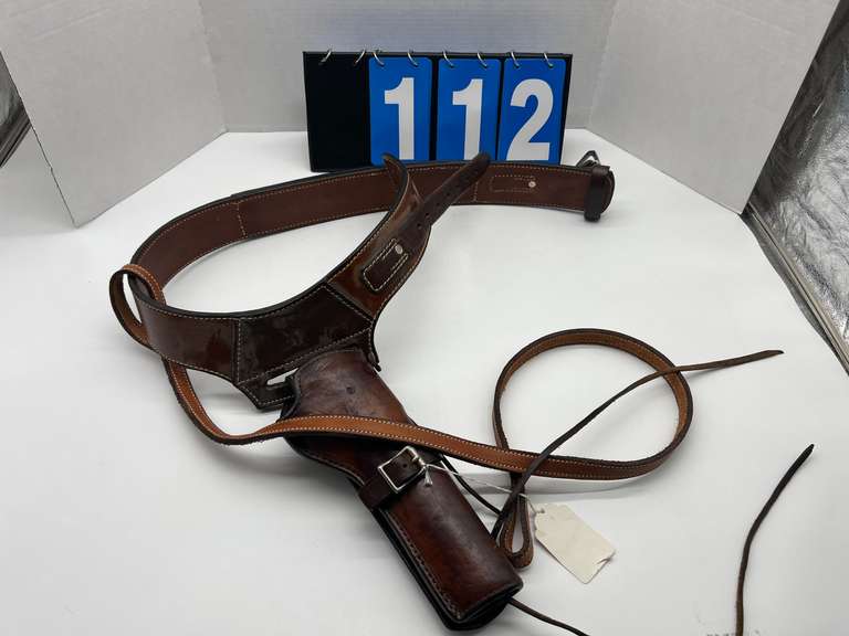 Beautiful leather gun belt and holster