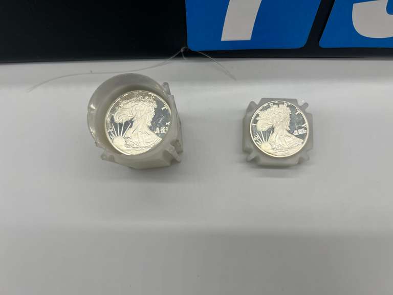 Lot of 18 Walking Liberty SMI 1 oz. Silver Bullion Rounds