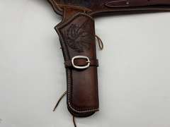 Beautiful leather single pistol right handed pistol gun belt,  hand tooled leather