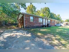 5 Duplexes on Cindy Dr