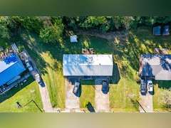 825 & 827 Independence Dr