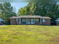 5 Duplexes on Cindy Dr