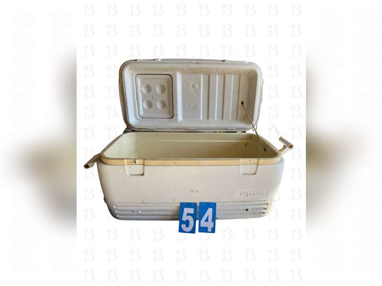 Igloo Hard Chest Cooler