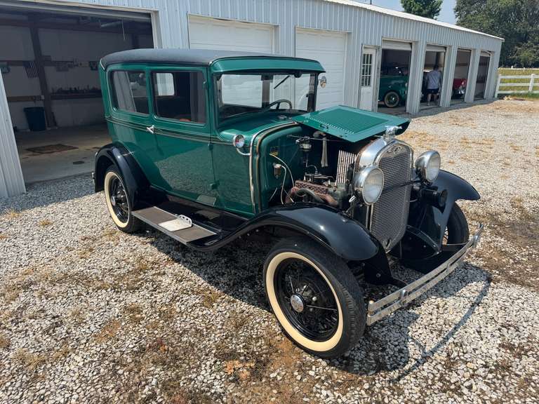 Ford 1930 Model A Sedan
