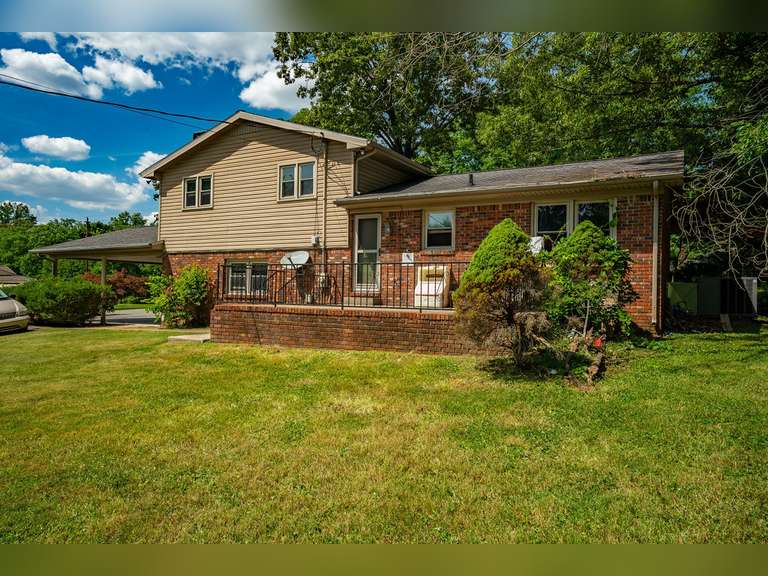 129 Country Club Ln