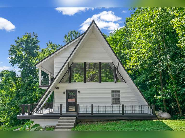 7 Valley Dr. Cadiz, KY