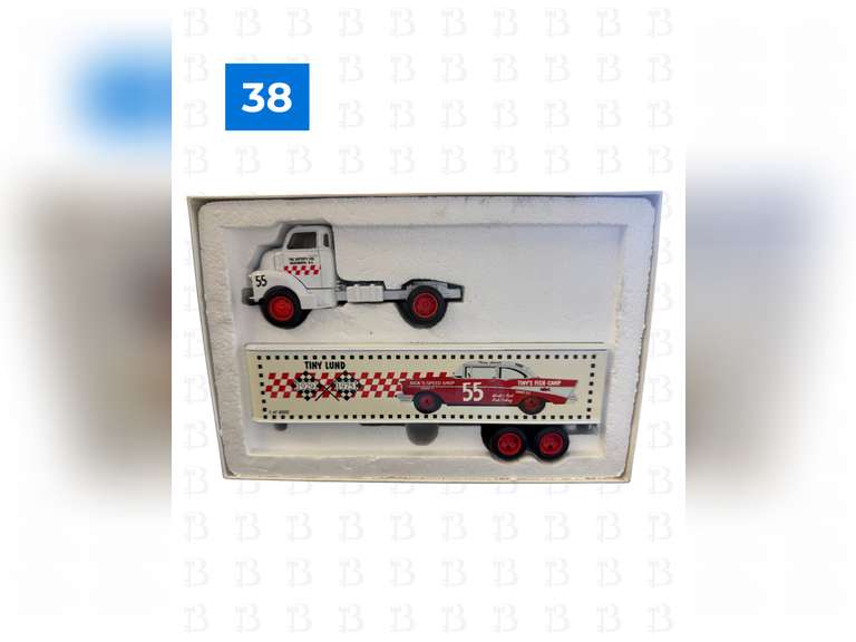 Tiny Lund's '50 Chevy Tractor Trailer & GMP Parts Dept 1:18 Scale Garage Accessories Kit (2 Boxes)
