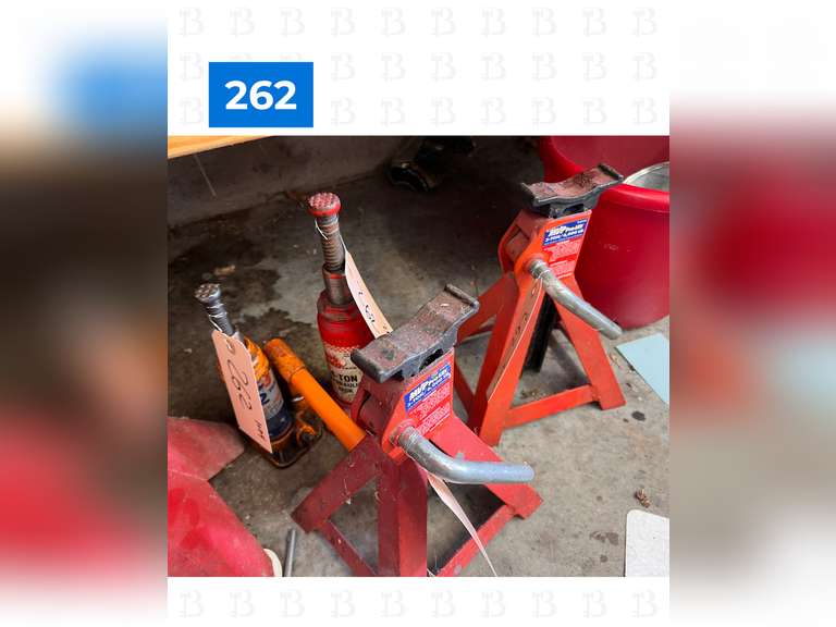Pair of Hydraulic Jacks & Pair of 3 Ton Jackstands