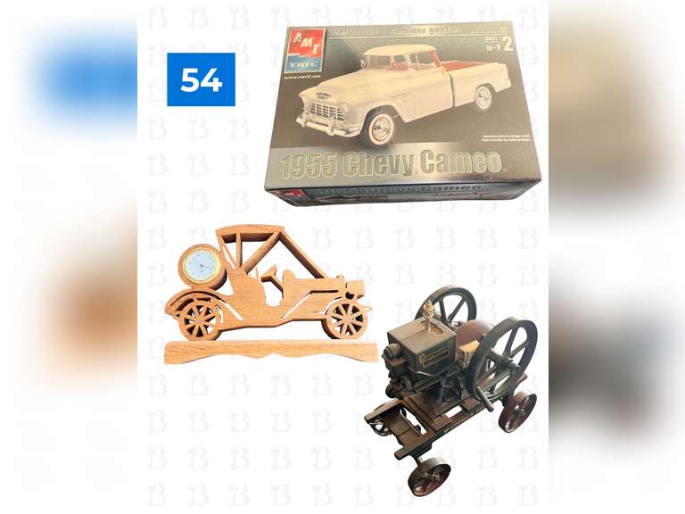 AMT 1955 Chevy Cameo Pick Up Truck Original Packaging, ERTL Diecast McCormick-Deering Toy No Box, an