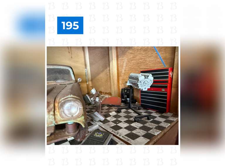 Mechanic Shop Diorama & Mini Bobby's Garage with Jiffy's Car Wash