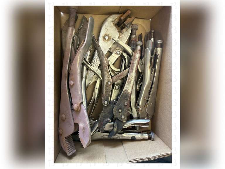 Pliers