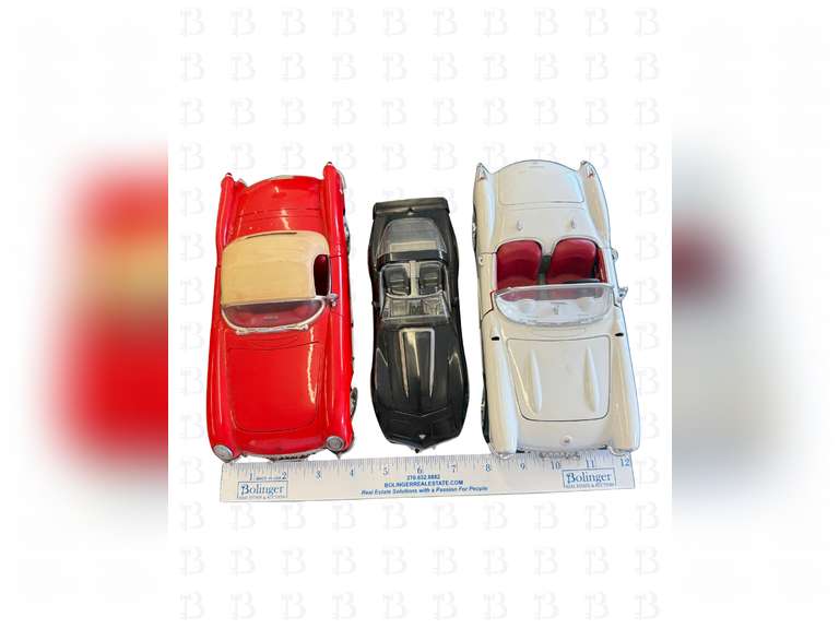 1:24 Franklin Mint 1957 Chevrolet Red Corvette, 1:24 Black Testors 1978 Corvette Stingray T-Top, 1:2