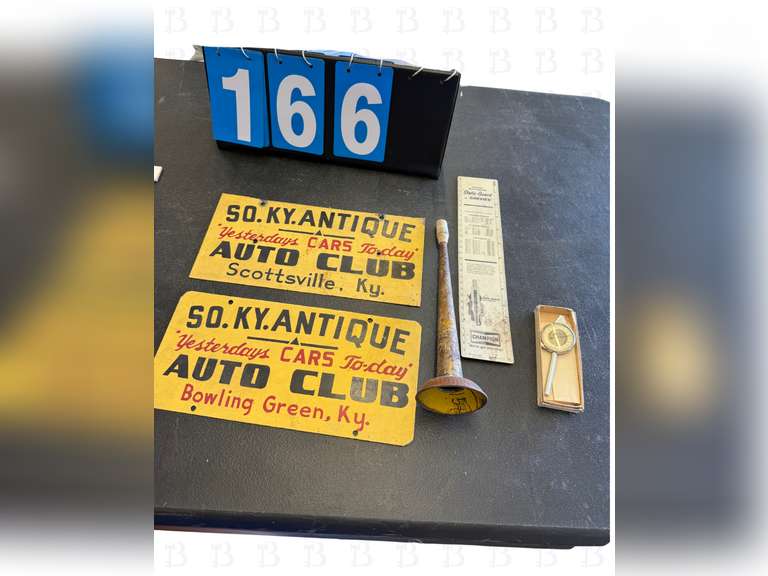 Vintage Auto Accessories & Decor