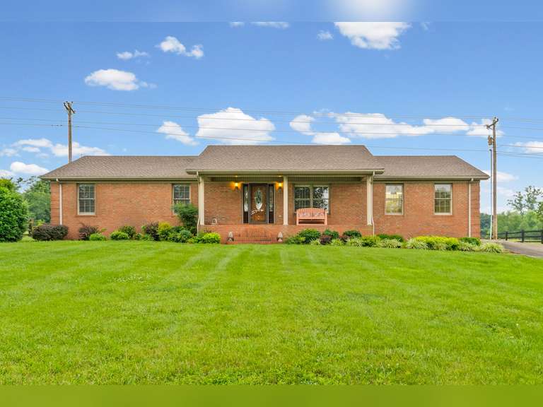 Lot 1: 1 Ac with house